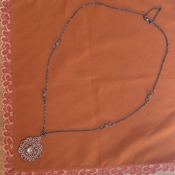 Lia Sophia Pendant Long Necklance Intricate Filigree Multifaceted Stone - Picture 2 of 6